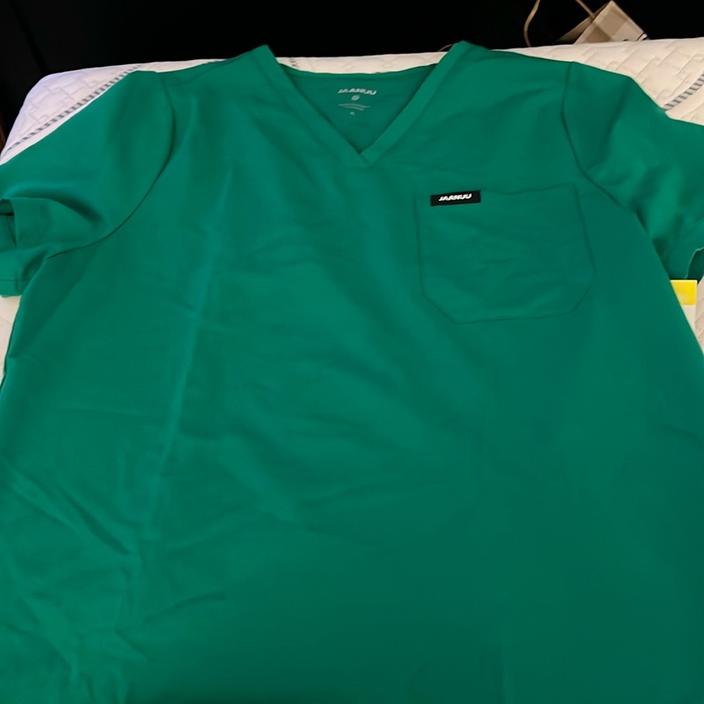 Scrub top